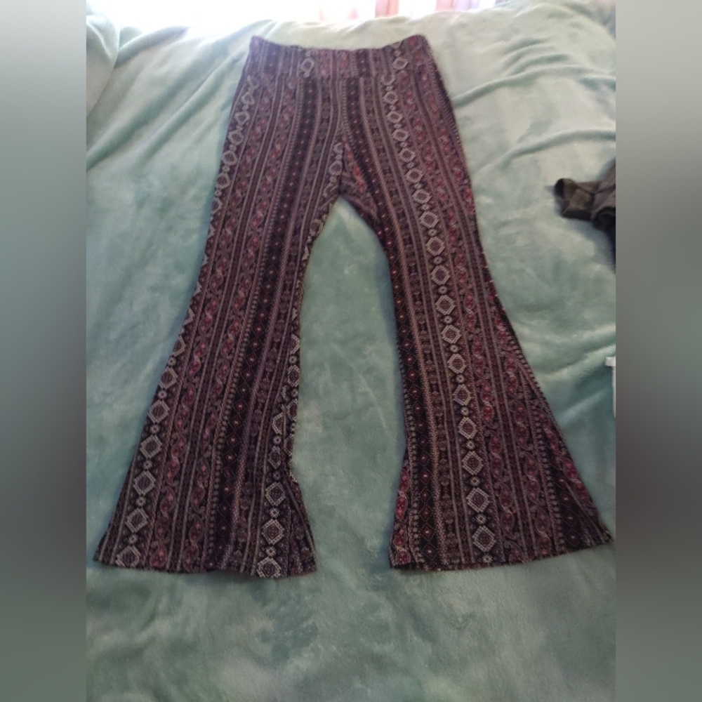 No Boundaries pants